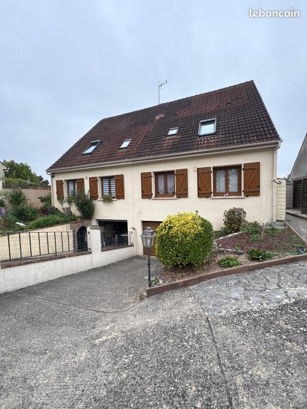 Maison 5 pièces 101 m² · à La Ferté-Alais · 101 m² · 295 000 €