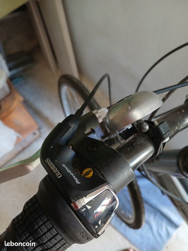 Vélo vtc Gitane Play 200 (image 4)