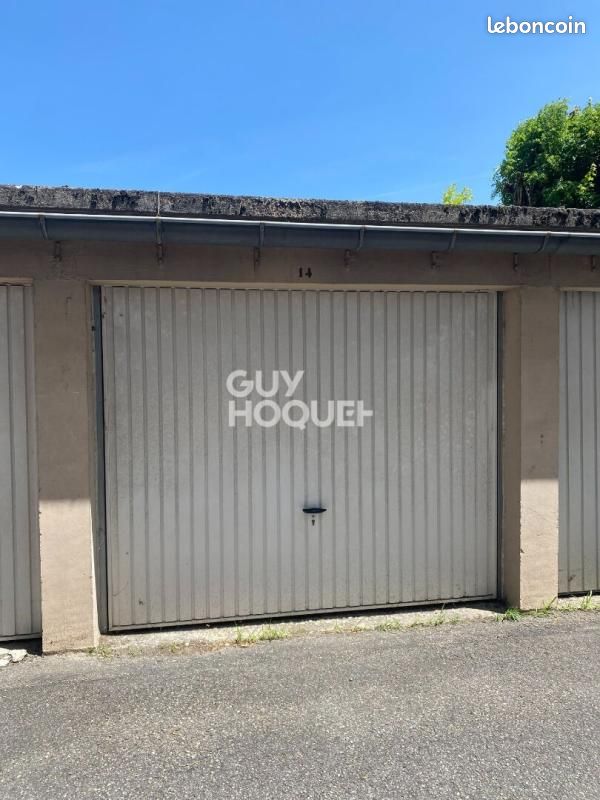 Parking Valence · 70 €/mois