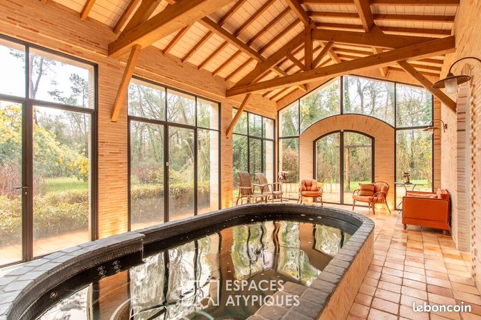 Villa 8 pièces 233 m²