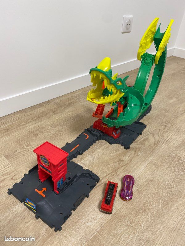 Circuit Hot Wheels Dragon (image 1)
