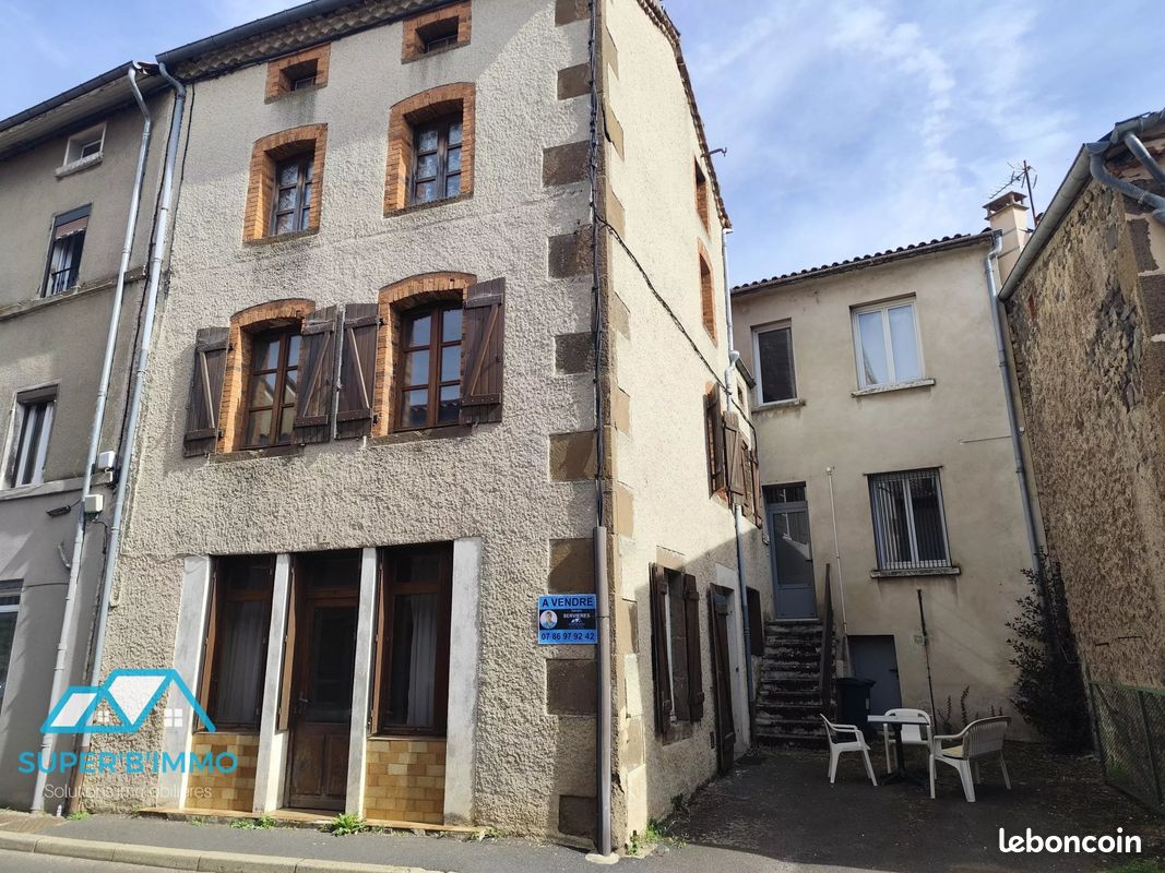 Maison 6 pièces 100 m² · à Siaugues-Sainte-Marie · 100 m² · 49 000 €