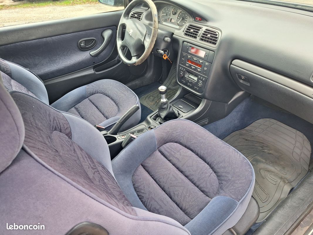 PEUGEOT 406 COUPÉ 2L i 137cv (image 3)