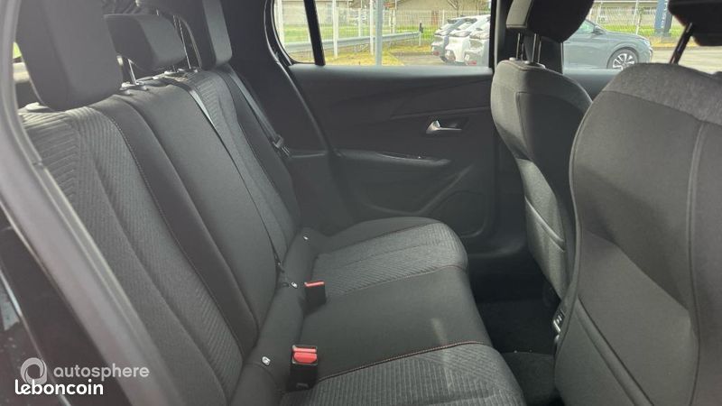 Peugeot 208 e-208 136ch Style (image 14)