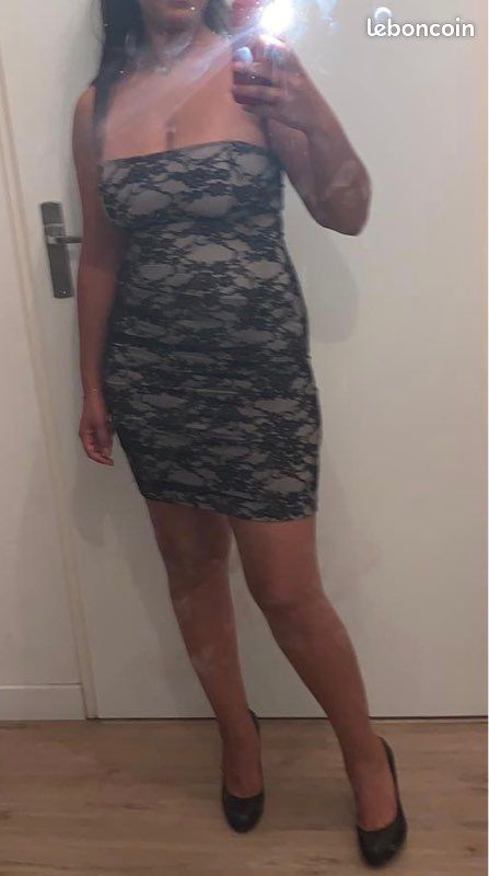 Robe (image 1)