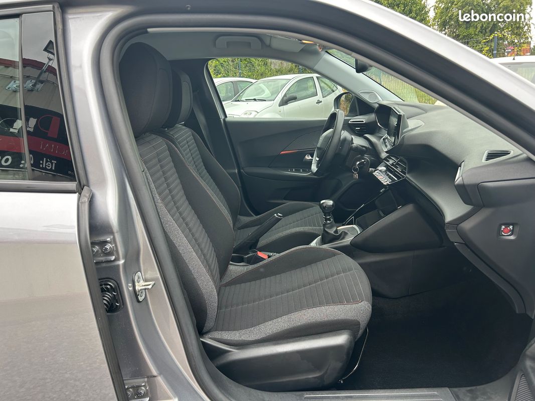 PEUGEOT 2008 II 1.5 BLUEHDI 110cv ACTIVE BUSINESS 1ERE MAIN (image 4)