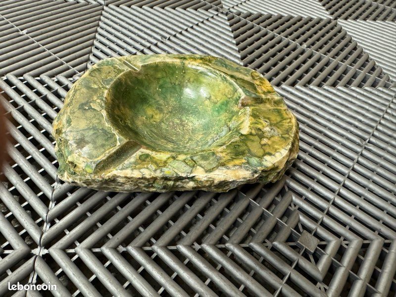 Cendrier vintage en marbre vert (image 3)