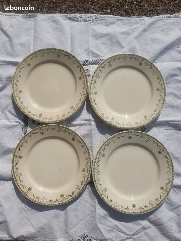 Assiettes plates terre de fer vert estampillées BHV (image 4)