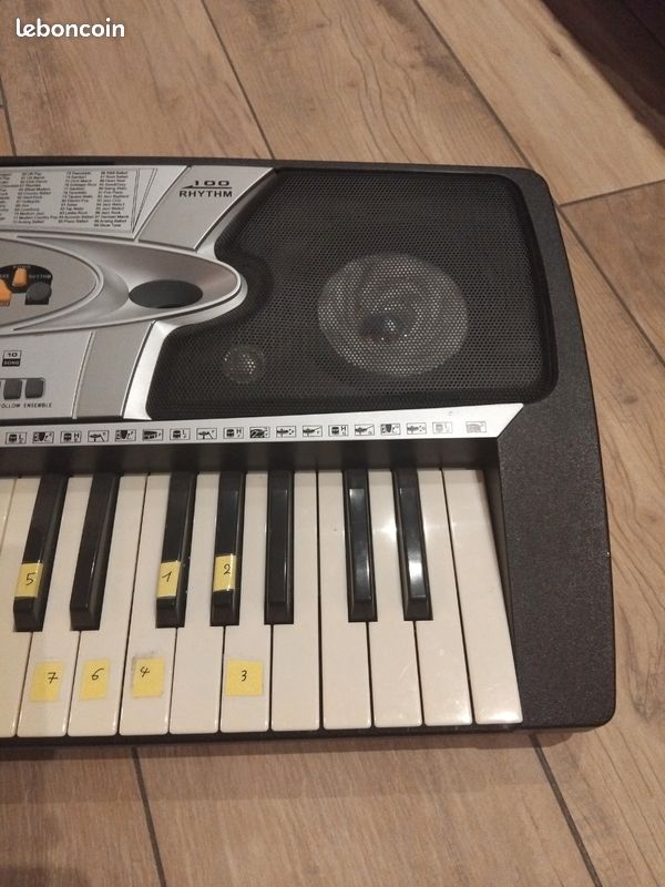 Piano (image 4)