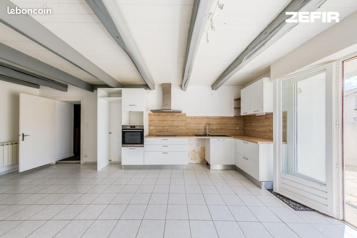 Maison 4 pièces 85 m² - Saint-Laurent-de-la-Prée 17450 (image principale 0)