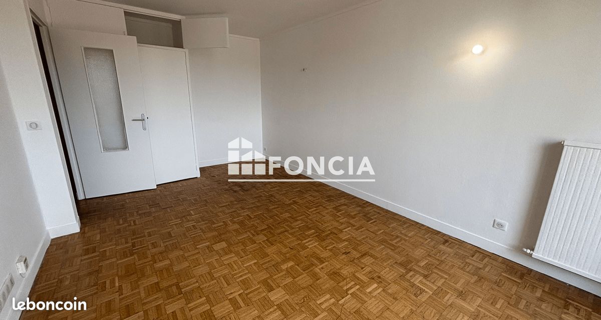 Appartement 1 pièce 29 m² · à Saint-Maur-des-Fossés · 29 m² · 740 €