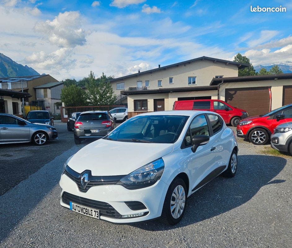 Clio 1.2 16v 75 life 12/2017 garantie 6 mois (image 1)