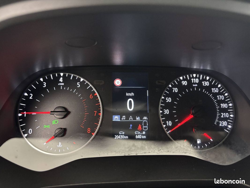 RENAULT Captur TCe 90 Evolution (image 17)