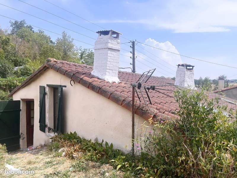 Maison 4 pièces 87 m² · à Thouars · 87 m² · 56 000 €