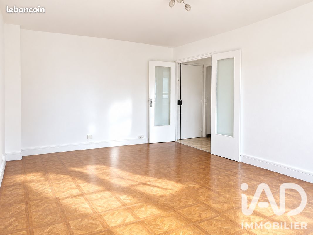 Appartement 1 pièce 34 m² · à Livry-Gargan · 34 m² · 99 000 €
