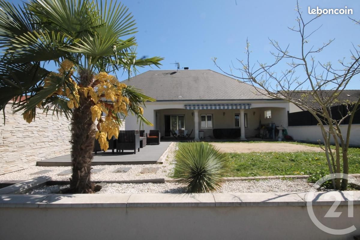 Maison 6 pièces 138 m² · à La Chapelle-Saint-Mesmin · 138 m² · 384 000 €