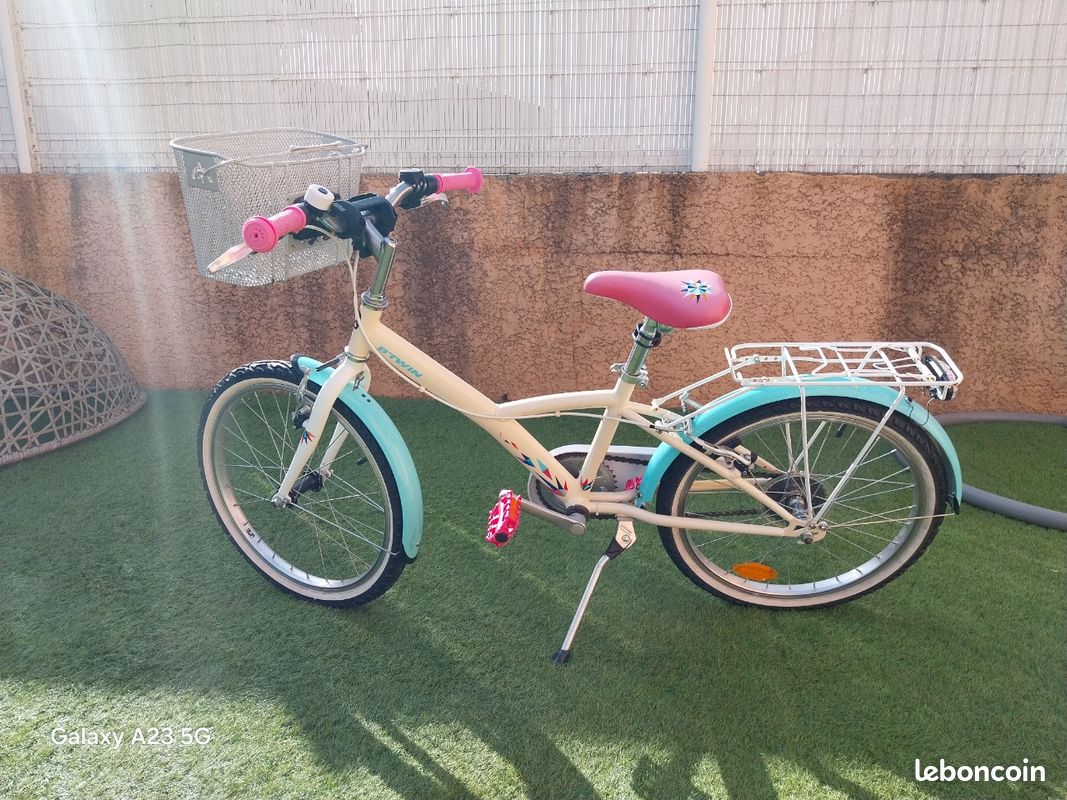 Vélo Decathlon b'Twin Misty girl 520 en 20 pouces Vélos