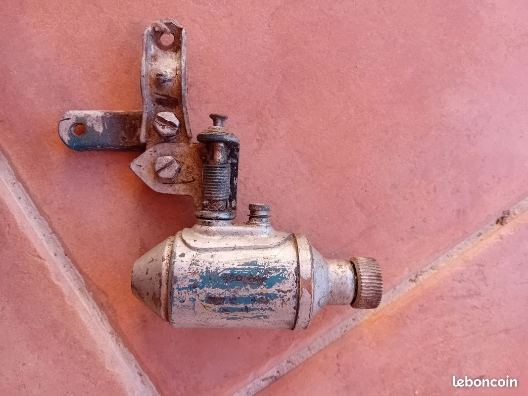 Dynamo Vélo Ancienne Métal – Années 30/40 – Pour Restauration – #2410137