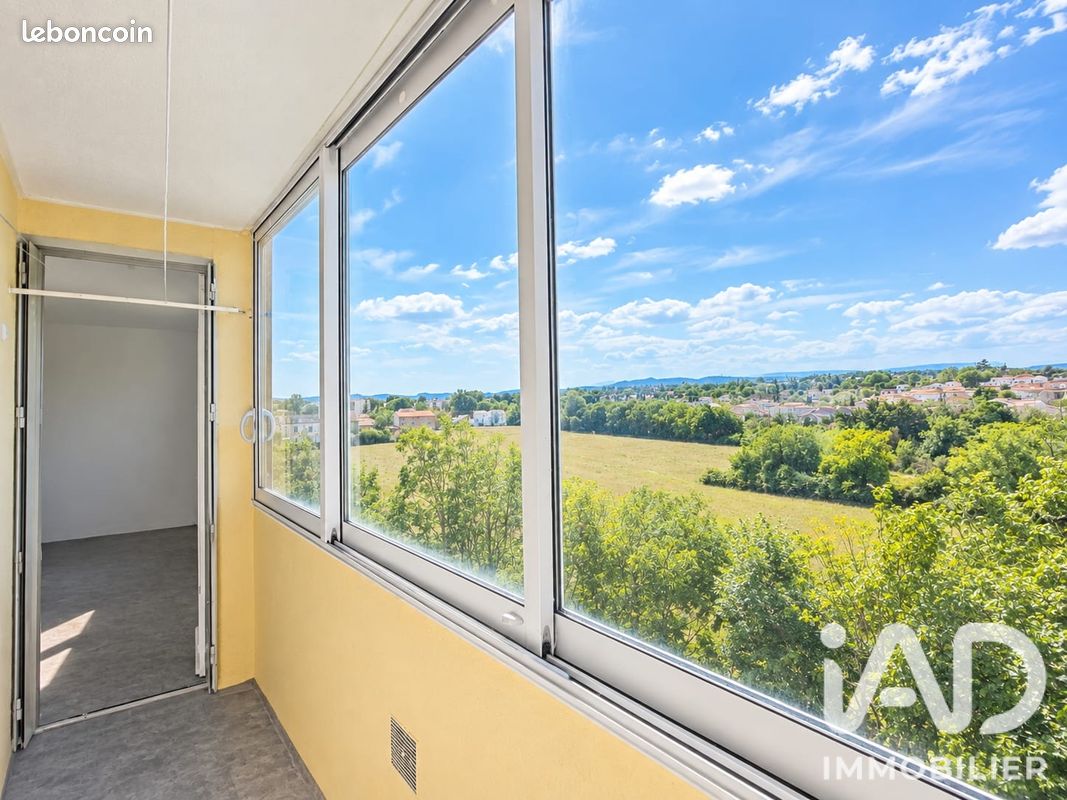 Appartement 4 pièces 66 m² · à Pont-Saint-Esprit · 66 m² · 50 000 €
