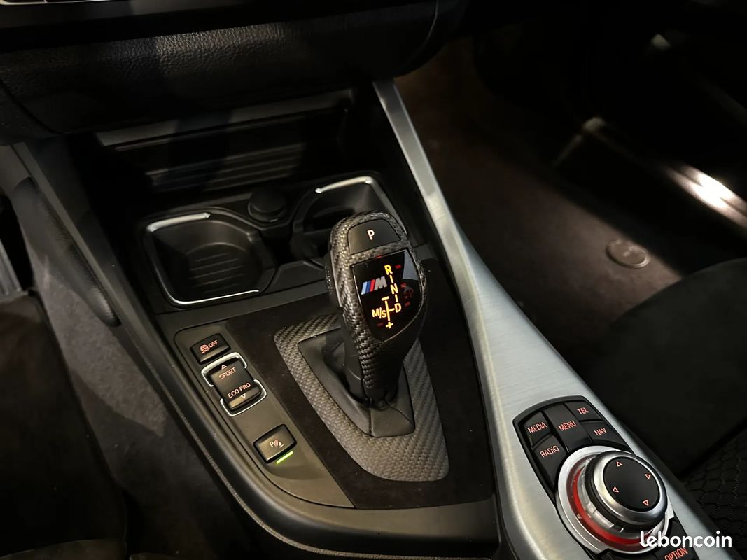 BMW Série 1 M135I 320ch - 2014 - 78 900 km - Suivi complet - Faible kilométrage (image 18)