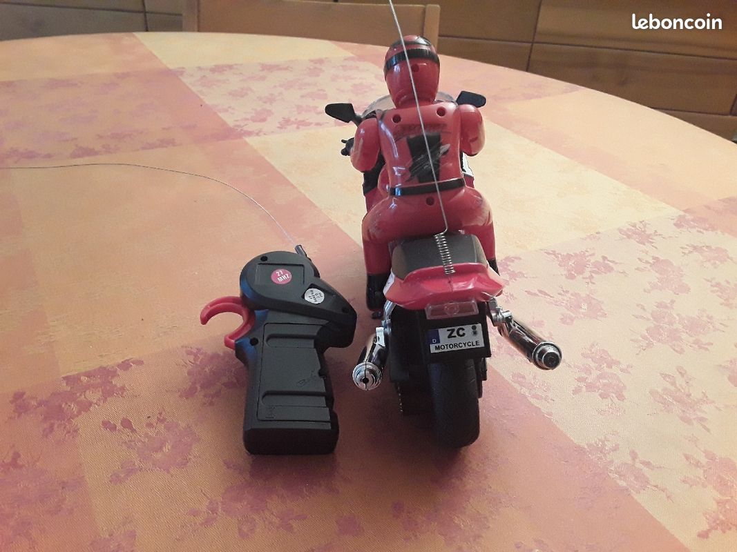 MOTO TELECOMMANDEE 27MHZ KANSAI SERVICE 25cm de longueur et 18cm de hauteur (image 4)