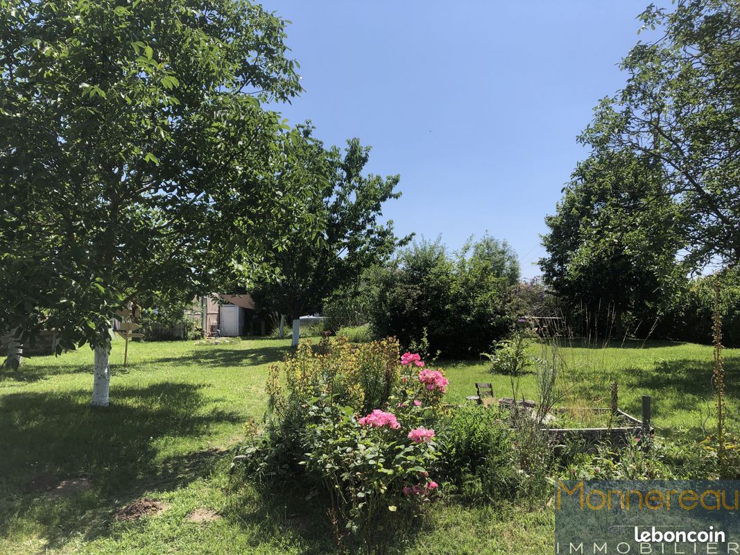 Maison 5 pièces 137 m² - Baignes-Sainte-Radegonde 16360 (image principale 3)