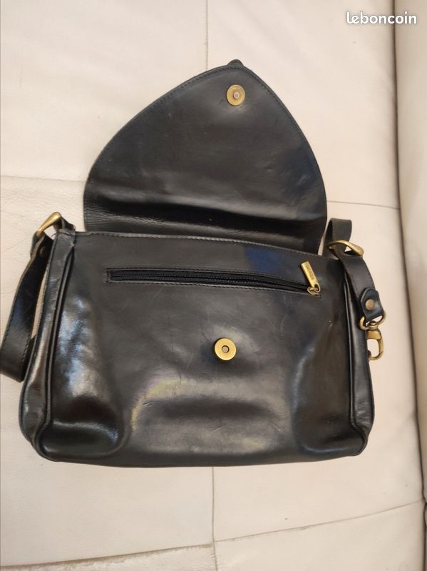 Petit Sac à Main Bandoulière KEVIN En Cuir Vintage - Noir - Occasion Très Bon État Général (TBEG)