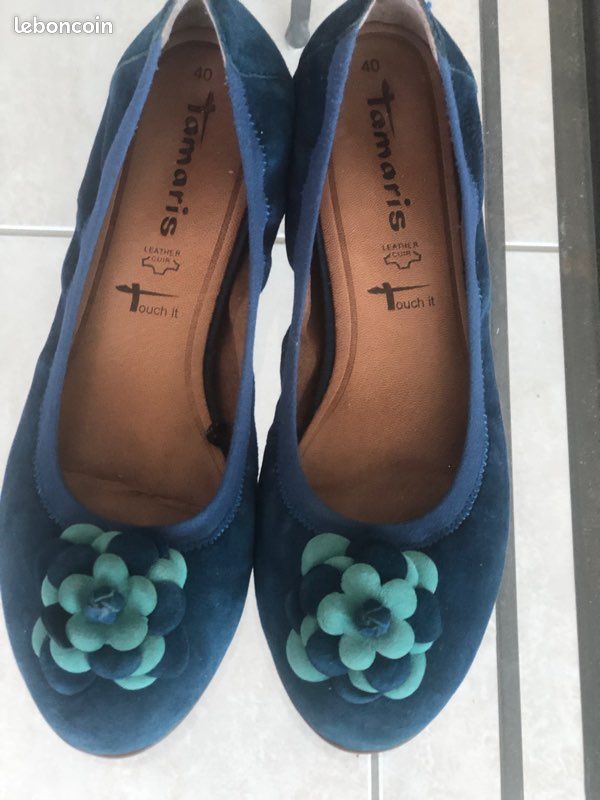 Chaussures Ballerines daim bleu foncé et turquoise, P 40 Tamaris