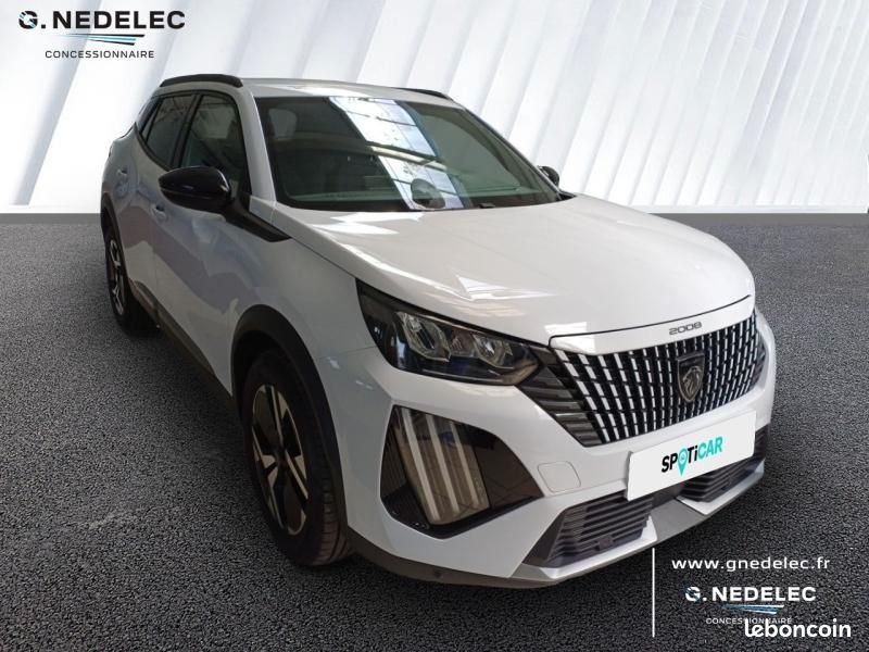 Peugeot 2008 1.2 PureTech 100ch S&S Allure (image 3)