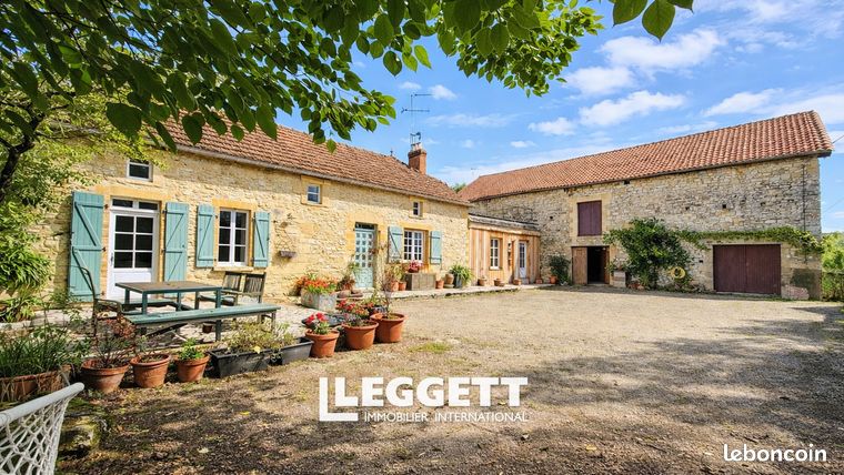 Maison 12 pièces 214 m²