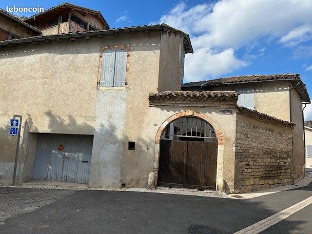 Maison 5 pièces 140 m² · à Caussade · 140 m² · 100 000 €
