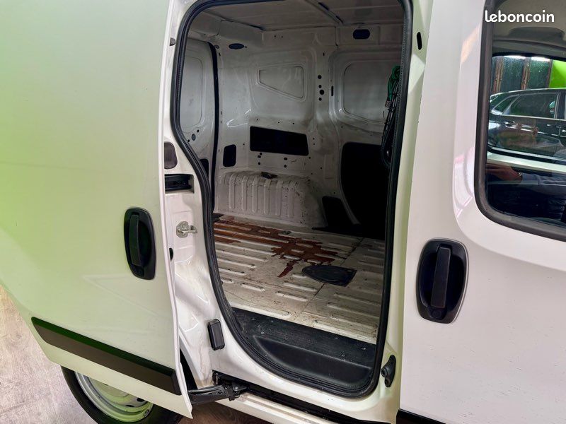 Citroën NEMO 1.3 HDI 75 CLUB BMP5 (image 3)