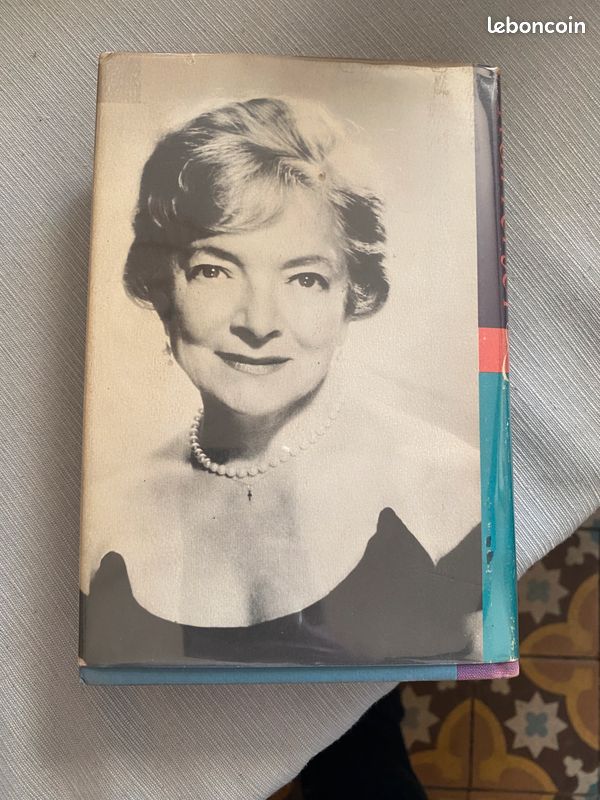 HELEN HAYES - A gift of Joy (image 2)