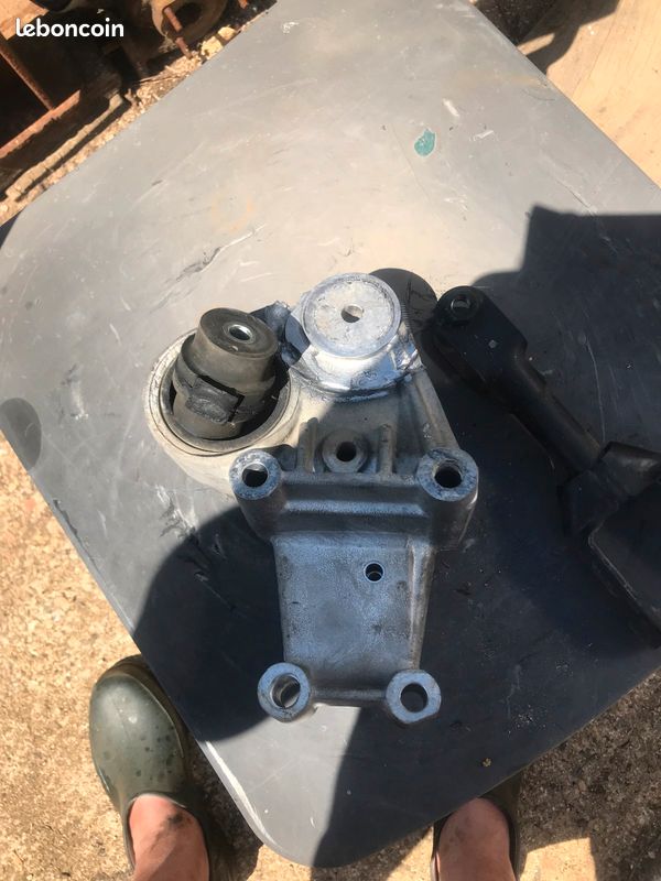 Moteur 406 v6 essence (image 1)