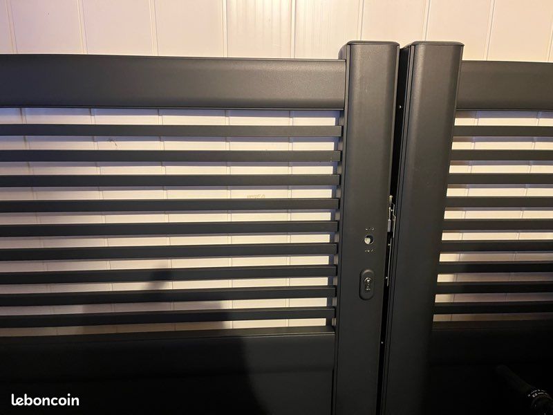 Portail aluminium 3 m + portillon 1 m + accessoires (image 2)