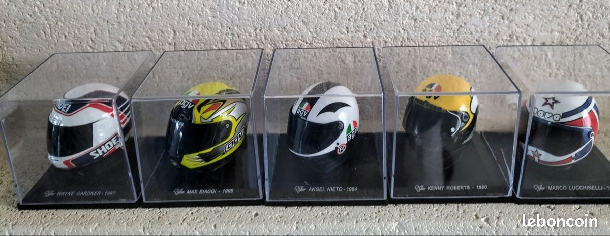 Helmet Casco De Ã¡angel Nieto Casque Rider Green Matt • By City Moto