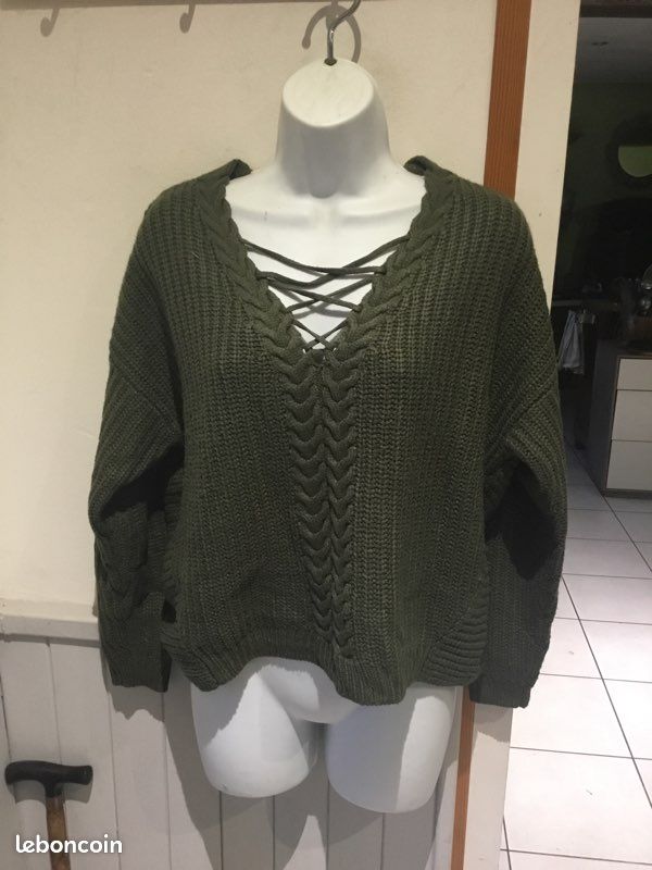 Pull femme Jennyfer taille S 100% acrylique (image 1)