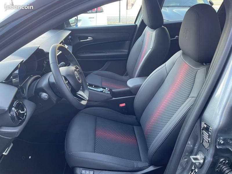 Alfa romeo Junior 1.2 Ibrida 145ch Premium e-DCT6 Q4 (image 5)