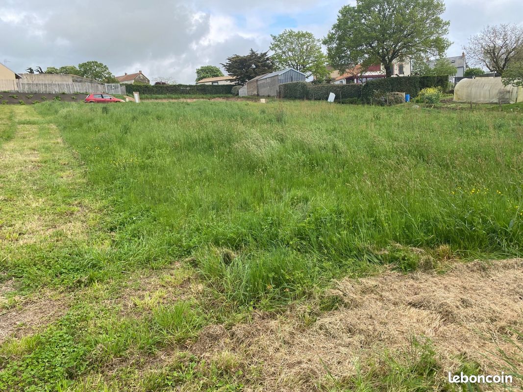 Terrain 722 m² · à Thorigny · 36 000 €