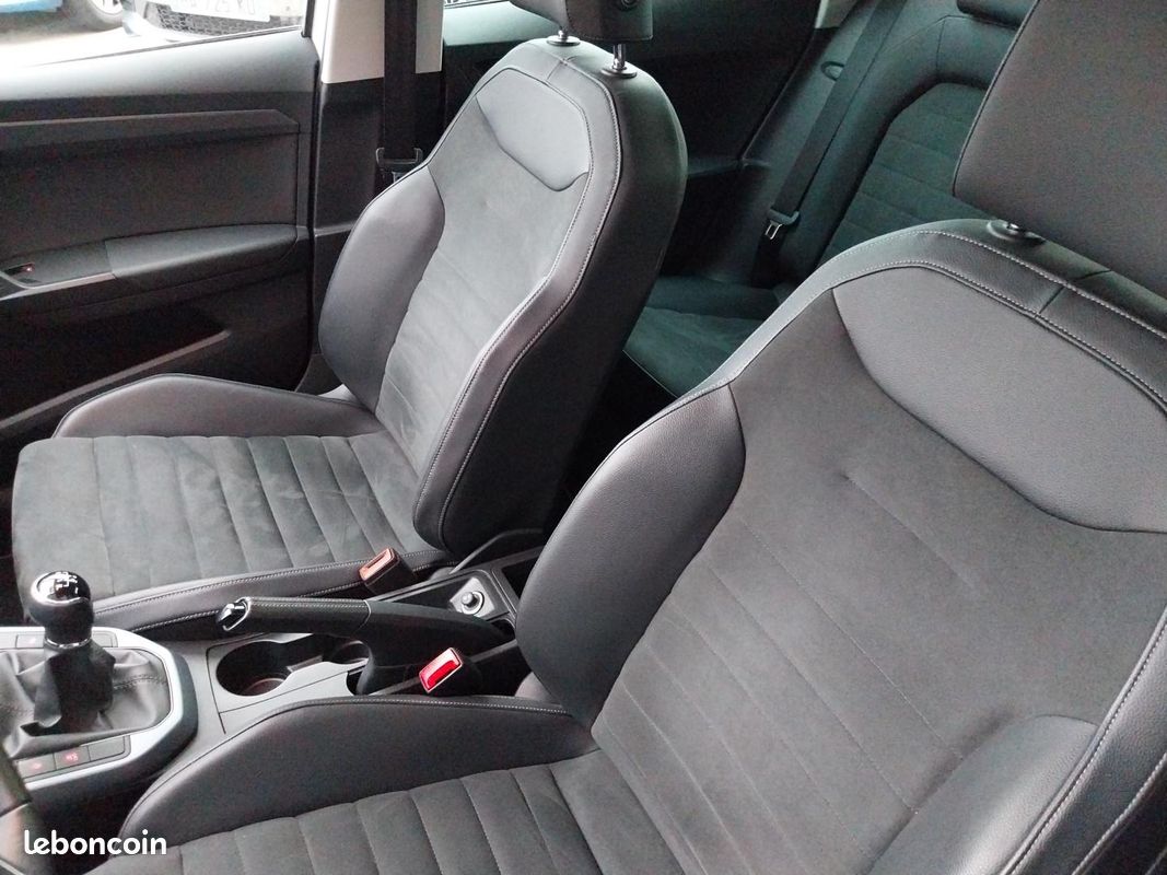 SEAT Arona 1.0 EcoTSI 95 ch Start/Stop BVM5 Urban (image 12)