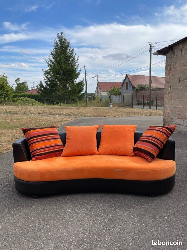 Canapé cuir et orange (image 2)