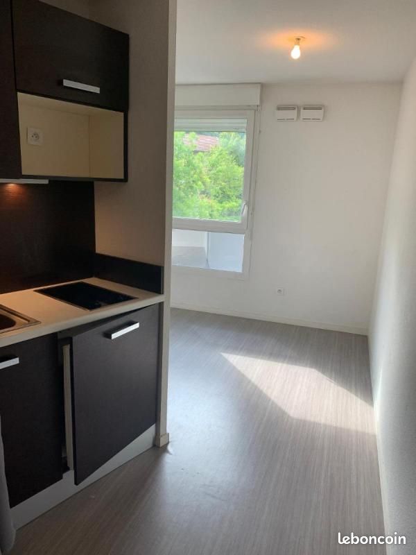 Appartement 1 pièce 29 m² · à Saint-Martin-le-Vinoux · 29 m² · 468 €