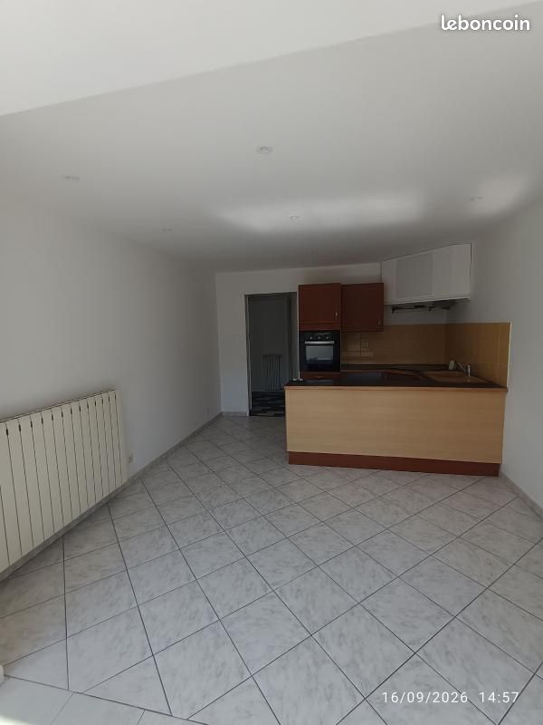 Appartement 3 pièces 60 m² · à Roquevaire · 60 m² · 890 €/mois