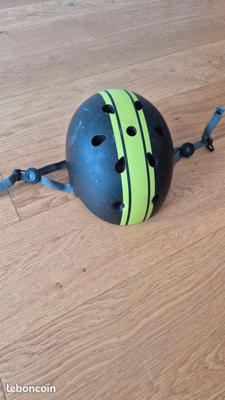 Casque vélo enfant M 50*54cm (image 1)
