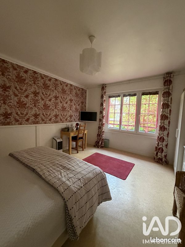 Maison 17 pièces 405 m² · à Val-Couesnon · 405 m² · 650 000 €