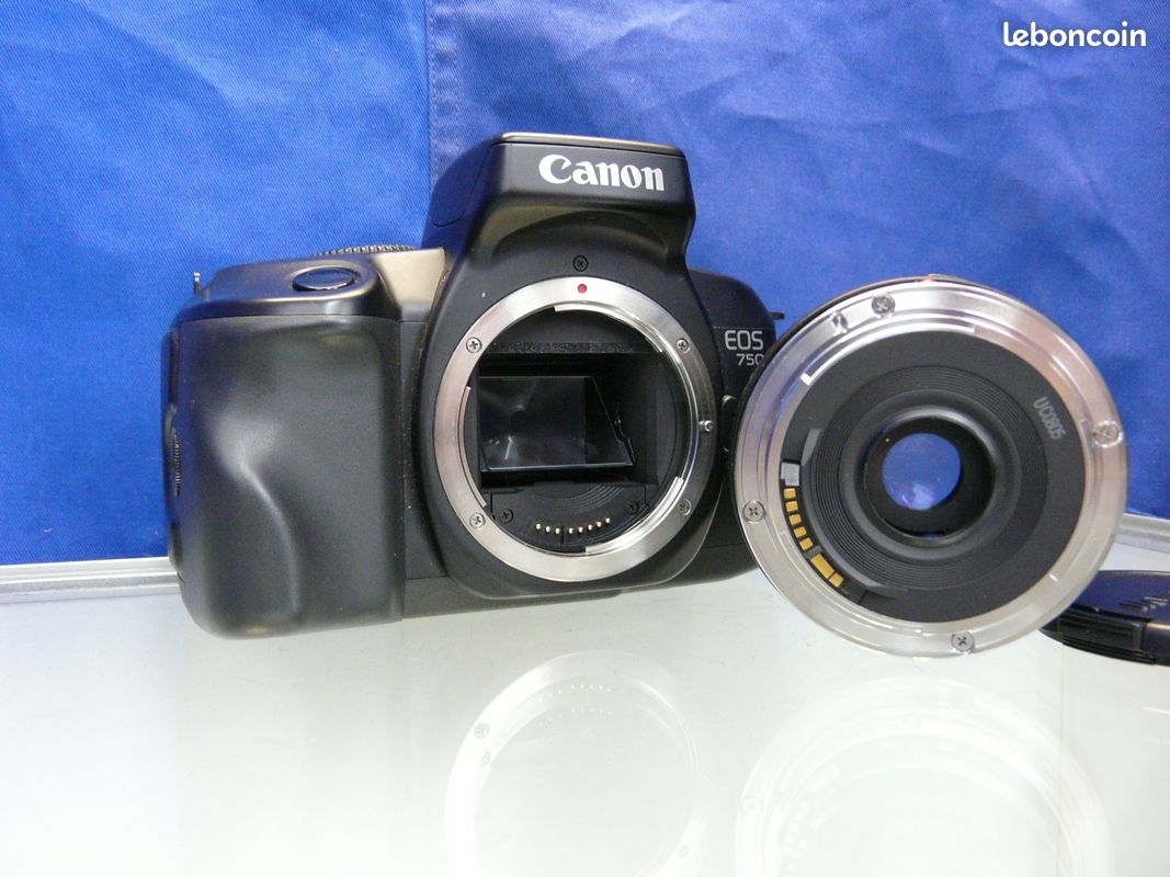 Appareil Photo Argentique Canon EOS 750 Reflex - Flash Intégré, 35mm, Pour Pièces Ou Réparation