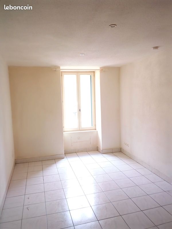 Appartement 1 pièce 21 m² · à Brioude · 21 m² · 255 €/mois