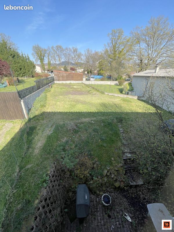 Maison 7 pièces 200 m² · à Thiers · 200 m² · 150 000 €