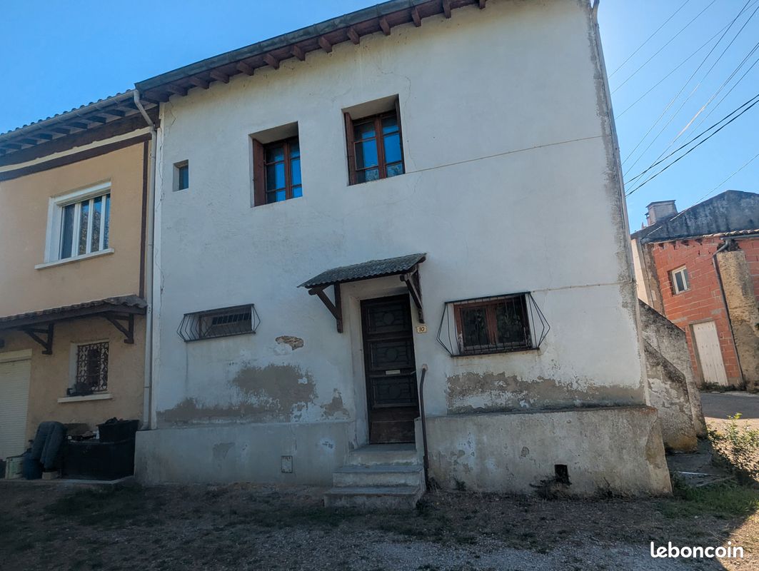 Maison 3 pièces 80 m² · à Rieucros · 80 m² · 35 000 €