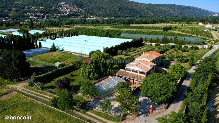 Mas 6 pièces 200 m²
